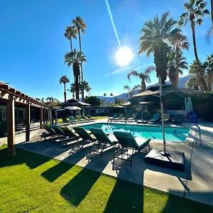 Vista Grande - A Gay Men's Resort Palm Springs